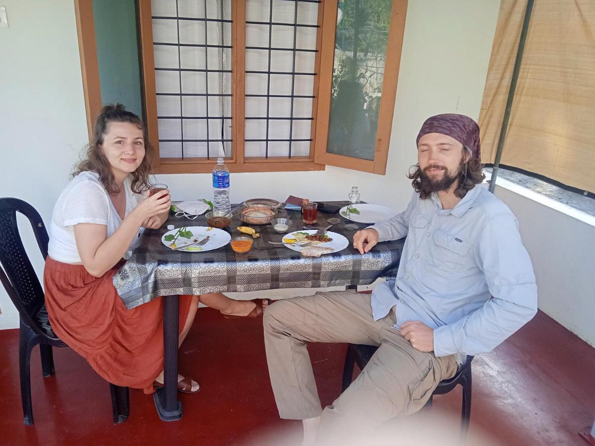 Vintage Inn Homestay Черай Бийч Екстериор снимка