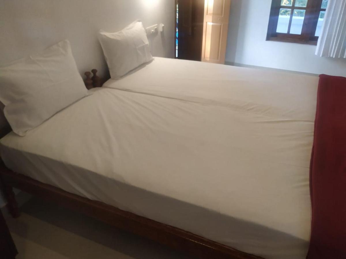 Vintage Inn Homestay Черай Бийч Екстериор снимка
