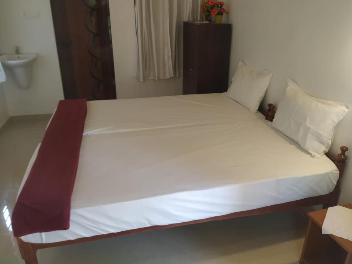 Vintage Inn Homestay Черай Бийч Екстериор снимка
