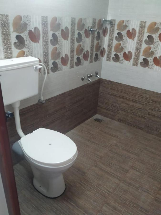 Vintage Inn Homestay Черай Бийч Екстериор снимка