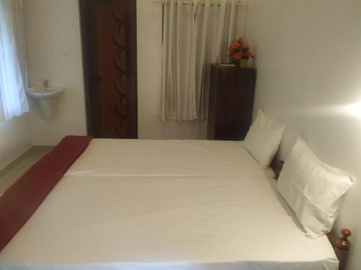 Vintage Inn Homestay Черай Бийч Екстериор снимка